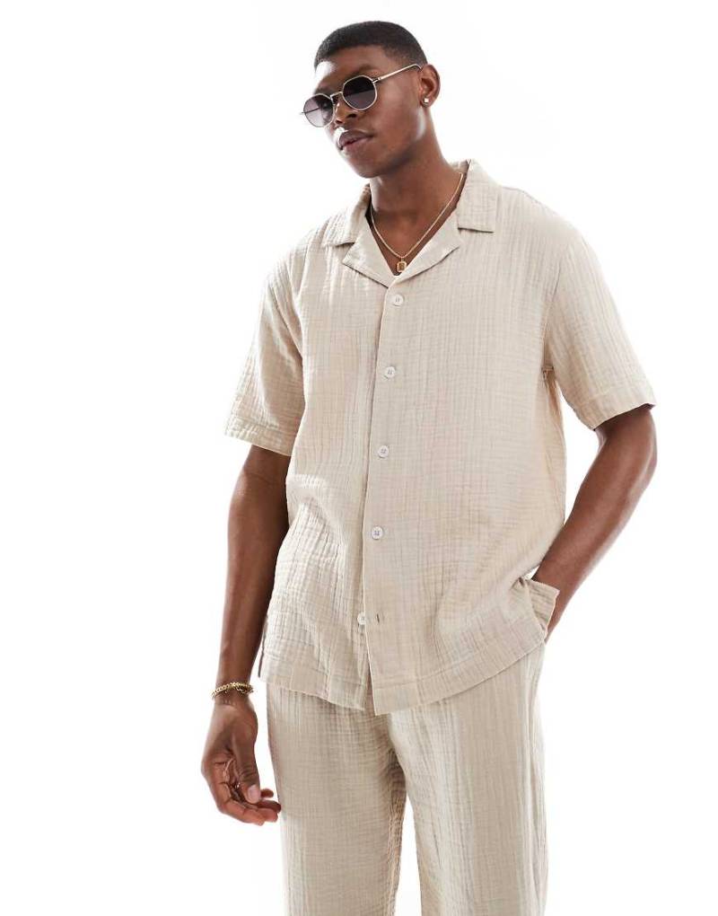 Goldsboro - Hemd in Steinbeige mit Reverskragen und Tasche-Weiß von Goldsboro