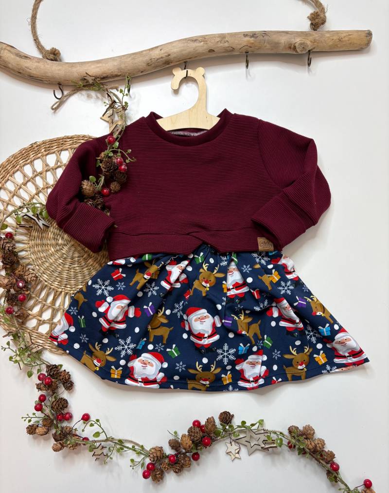 Girlysweater Weihnachten Blau/ Weinrot, Outfit Weihnachten, Weihnachtsmotiv von GoldschatzCaroMade