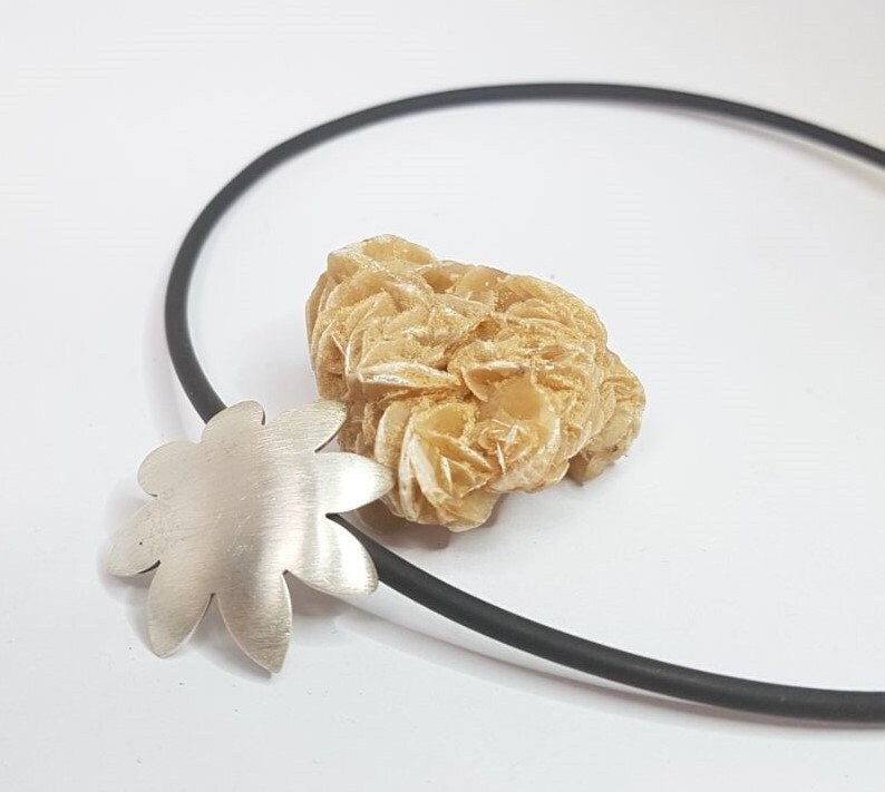 Blumen - Anhänger Aus Sterlingsilber "Mii - Sun" Blumen - Anhänger Aus Sterlingsilber "Mii - Sun" von GoldschmiedeARTelier