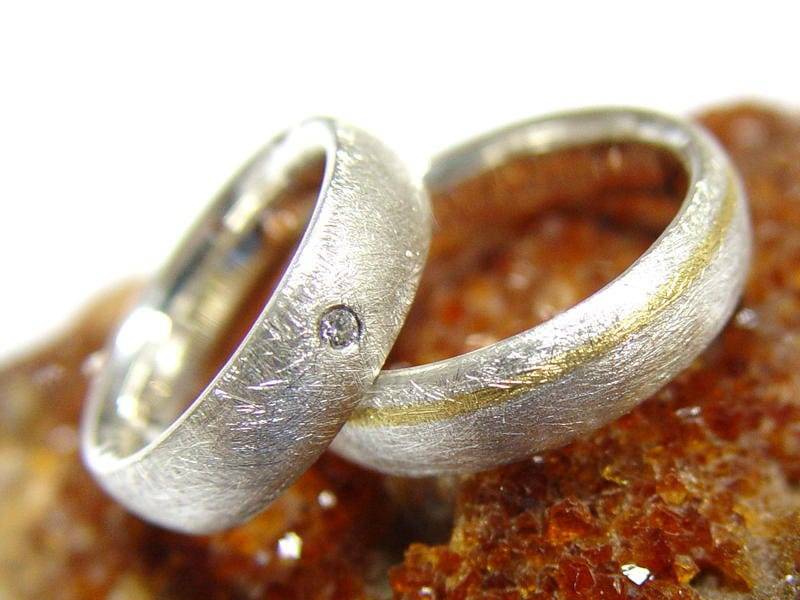 Eheringe in Silber Und Gold Mit Brillant von GoldschmiedeDunder