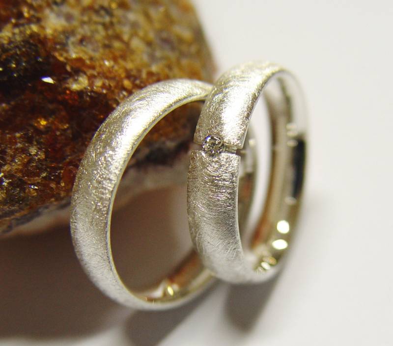 Zwei Ringe in Silber, Ein Brillant von GoldschmiedeDunder