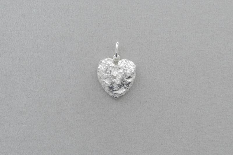 Handgefertigter "Nugget" Als Herz Aus 925 Silber von GoldschmiedeGrunwald