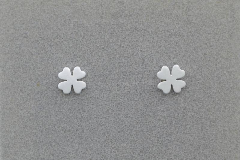 Mini-Ohrstecker Als Kleeblatt-Silhouette Aus 925 Silber von GoldschmiedeGrunwald