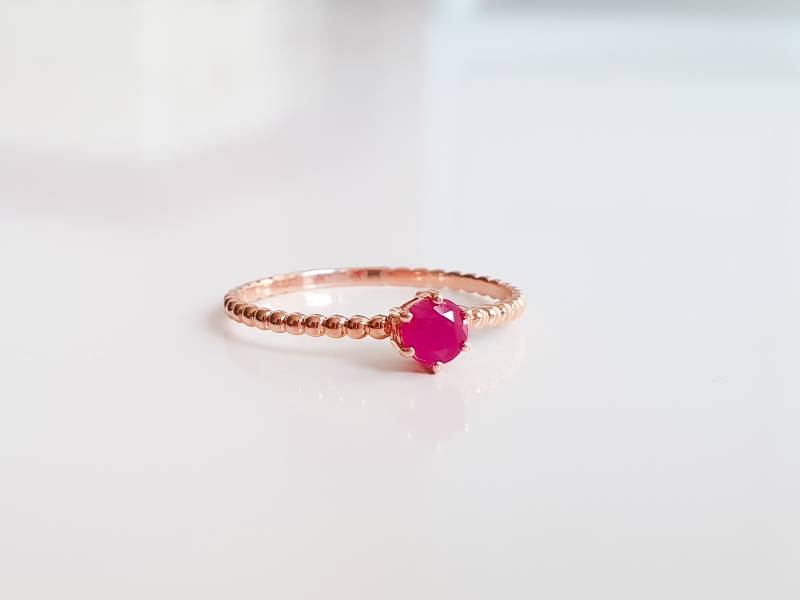 Rubinring Filigrane Zusteckringe Aus 585Er Rotgold Zusteckring Stapelring von GoldschmiedeJosefine