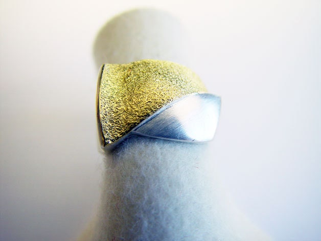 Ring "Due" Silber/Feingold von GoldschmiedeLippmann