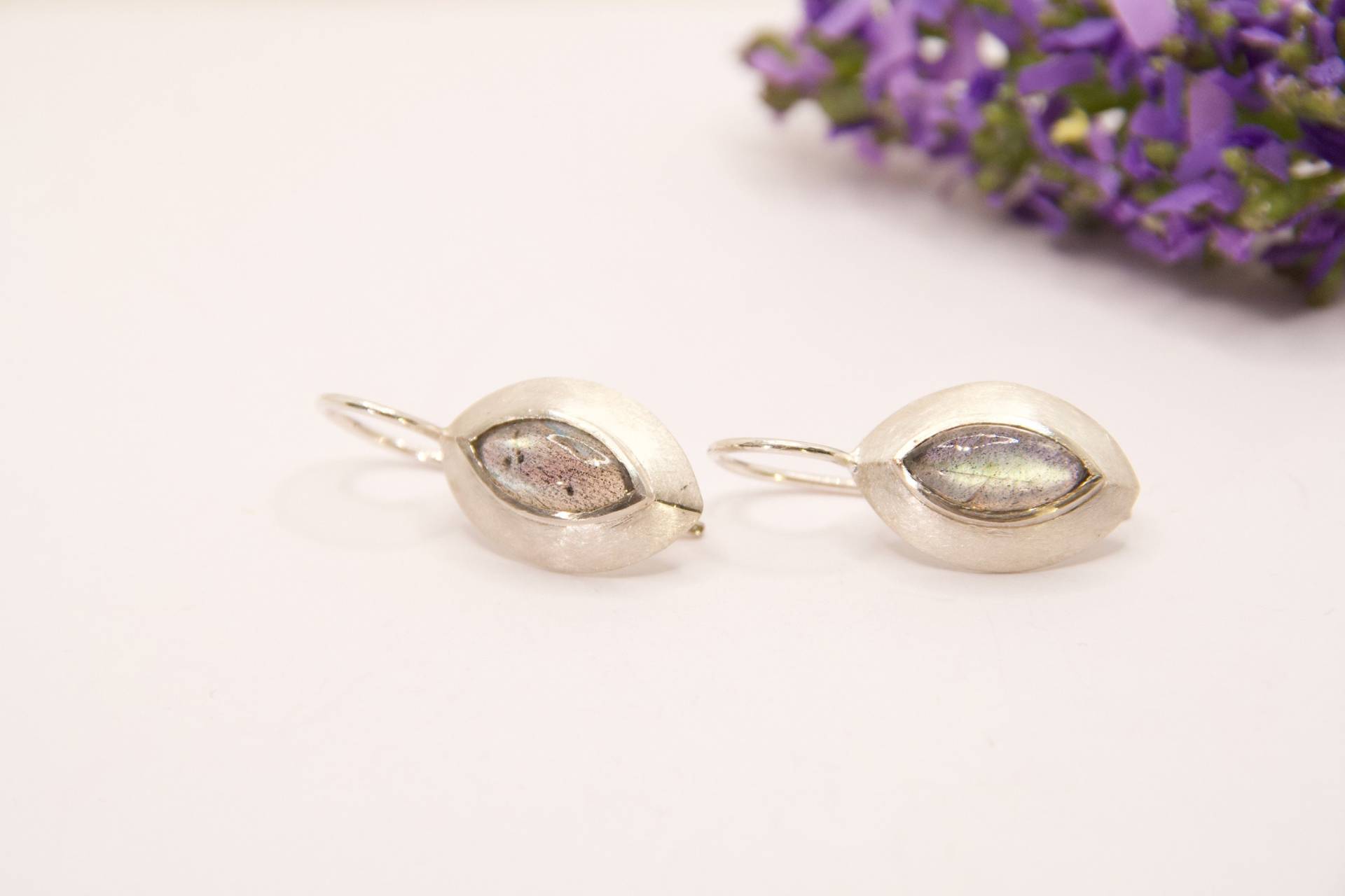 925Er Silberohrhänger Mit Labradorite, Ohrschmuck in Silber Edelsteinen, Labradorit, Handgemachter 925Er Silberohrhänger Mit Labradorite, Ohrschmuck in Silber Edelsteinen, Labradorit, Handgemachter von GoldschmiedeNauderer