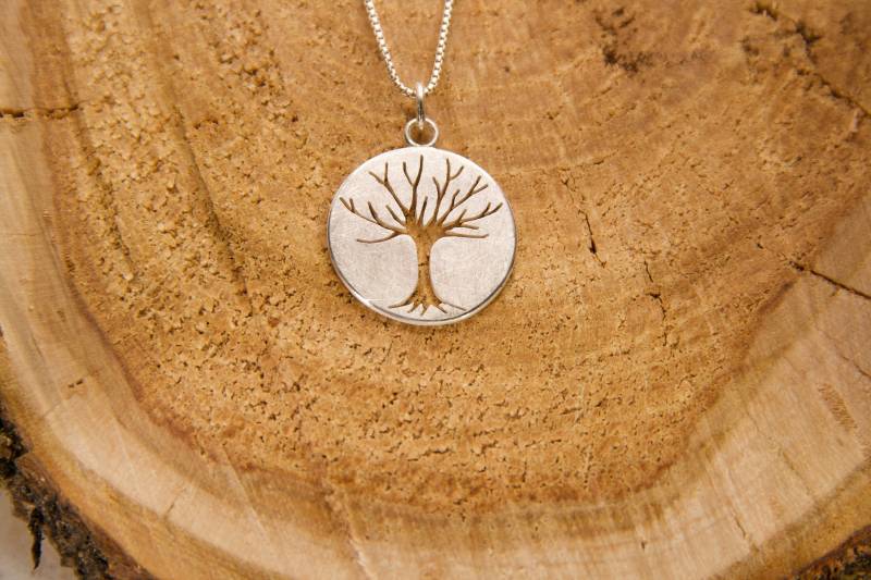 Lebensbaum Amulett 925Er Silber, Kette Mit Baum, Baumamulett, in Handgemachter Anhänger Silber Lebensbaum Amulett 925Er Silber, Kette Mit Baum, Baumamulett, in Handgemachter Anhänger Silber von GoldschmiedeNauderer