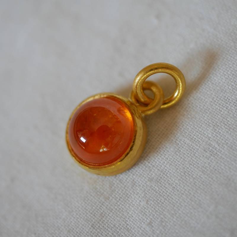 Anhänger Mit Orangefarbenem Mandaringranat, Aus Recyceltem 900 Gold, 22 Karat Goldanhänger, Handgearbeitetes Einzelstück Der Goldschmied von GoldschmiedeRuth