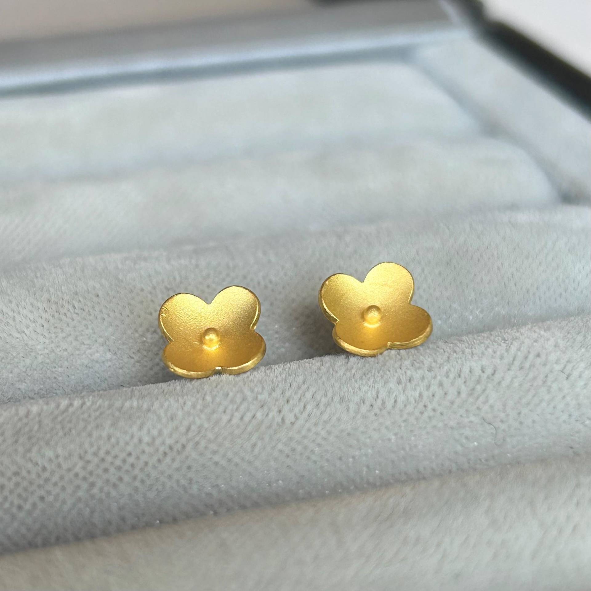 Blütenohrstecker, 900 Gold, Goldschmiedearbeit, 22 Karat Gold Blütenohrstecker, 900 Gold, Goldschmiedearbeit, 22 Karat Gold von GoldschmiedeRuth