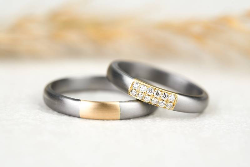 Besondere Eheringe Gold Tantal | 750 Gelbgold Diamanten Trauringe Bicolor Goldringe Brillanten Goldring Mit Stein Filigrane Ringe von GoldschmiedeScheffel