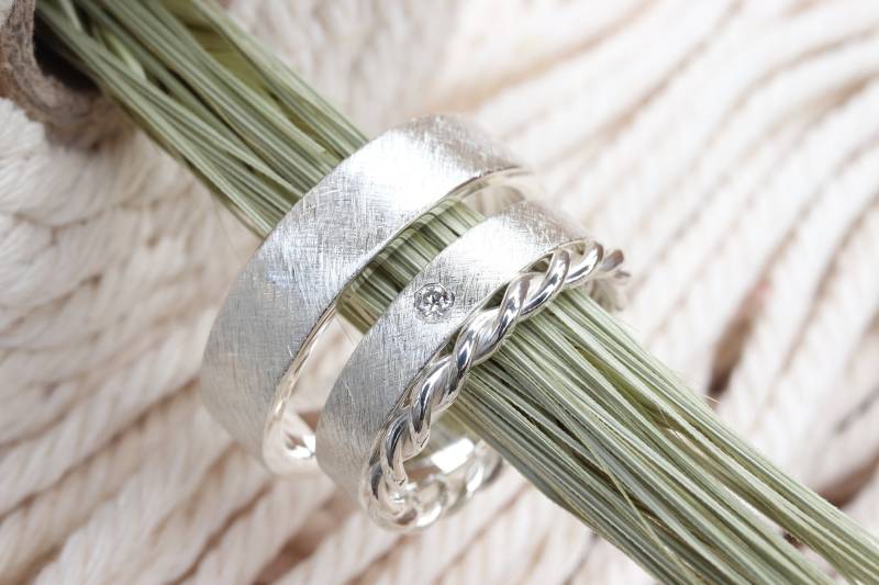 Trauringe, Kordeling, Kreuzmatt, Eheringe Kombination, Trauringe Silber, Silberringe von GoldschmiedeScheffel