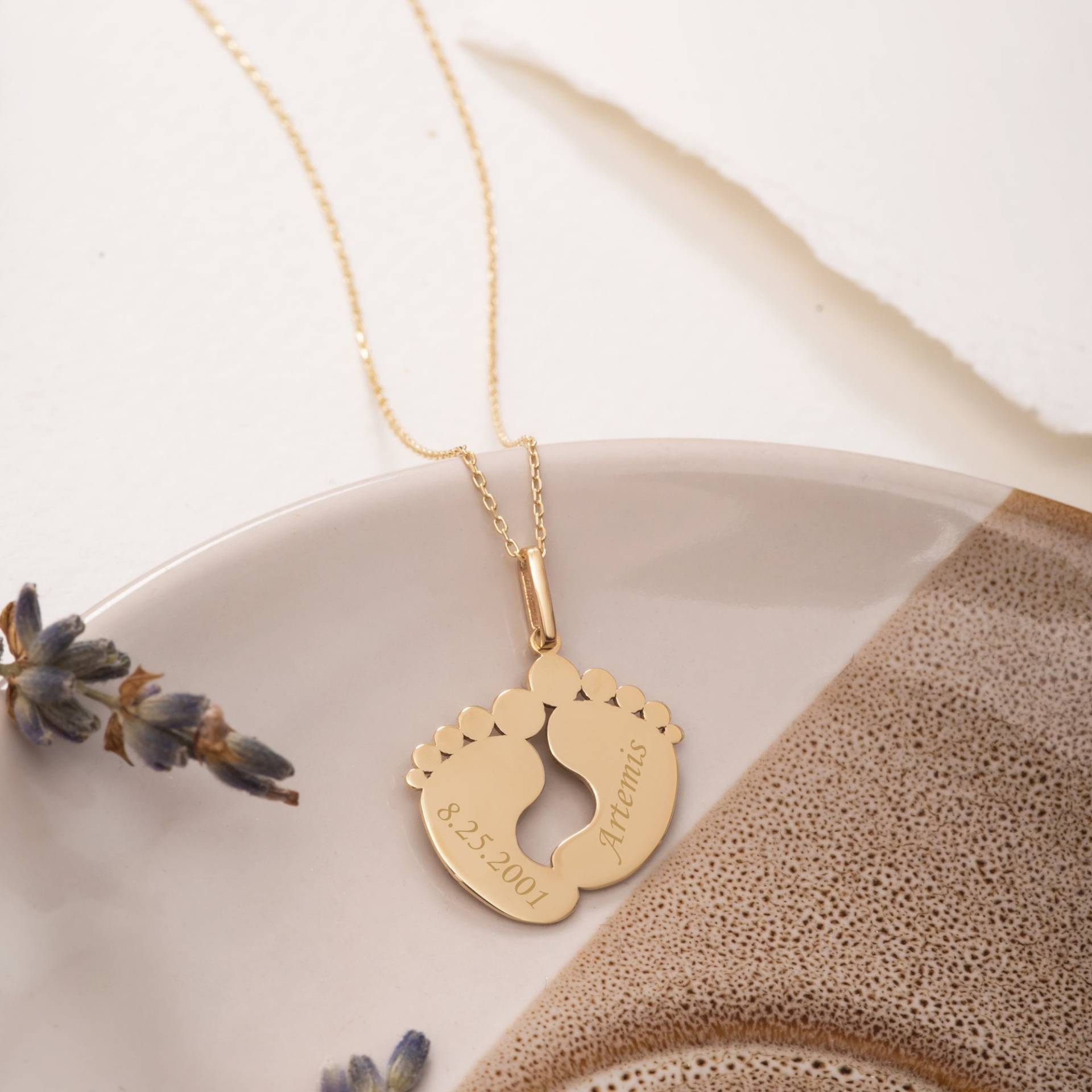 14K 18K Solid Gravierte Baby Füße Halskette, Benutzerdefinierte Name Datum Gravieren Fußabdruck Personalisierte Fuß Halskette Ist Push Vorhanden von GoldstoreJewelry