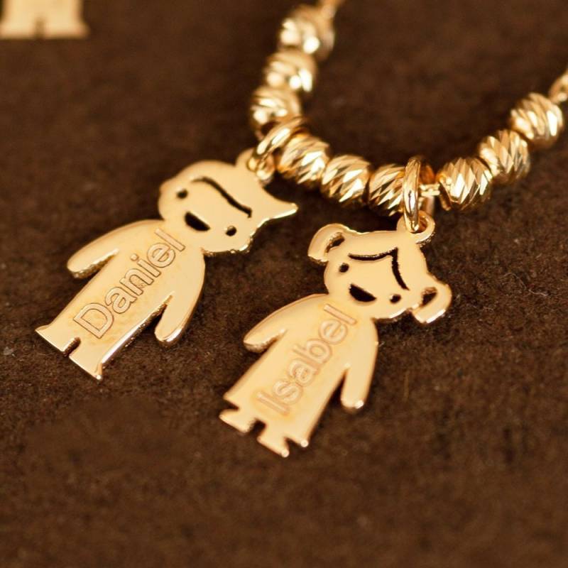 14K Gold Mutterkette Mit Gravierten Kinder Charms, Personalisierte Familien Name Halskette Jungen/Mädchen Mom Kids Charms von GoldstoreJewelry
