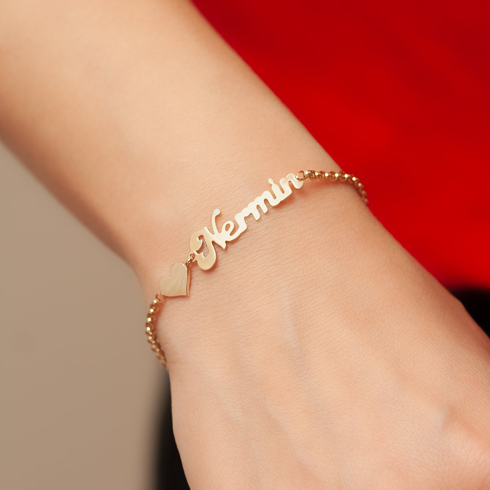 Personalisierte Name Gold Armband, 14K Massivgold Namen Mütter Gold, Zierliche Benutzerdefinierte Armband Ist Ein Großes Geschenk Für Sie von GoldstoreJewelry