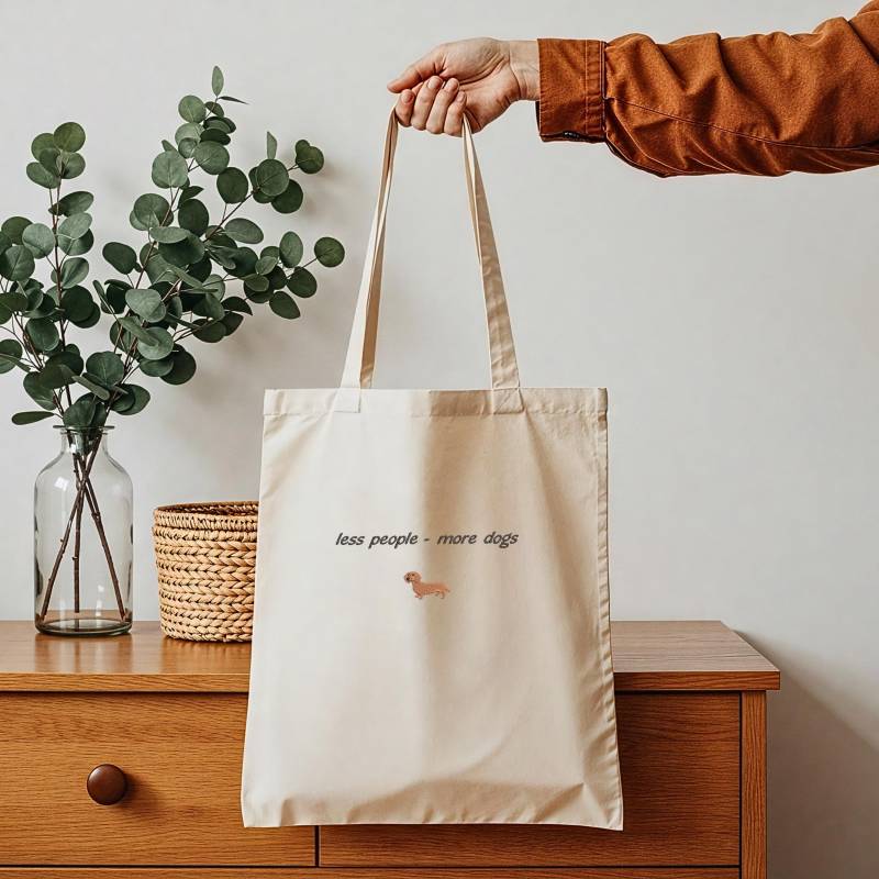 Jutebeutel Bestickt "Less People More Dogs" Geschenkidee Für Hundebesitzer, Dackel Dachshund, Moderne Totebag Individuell von GoldstueckCouture