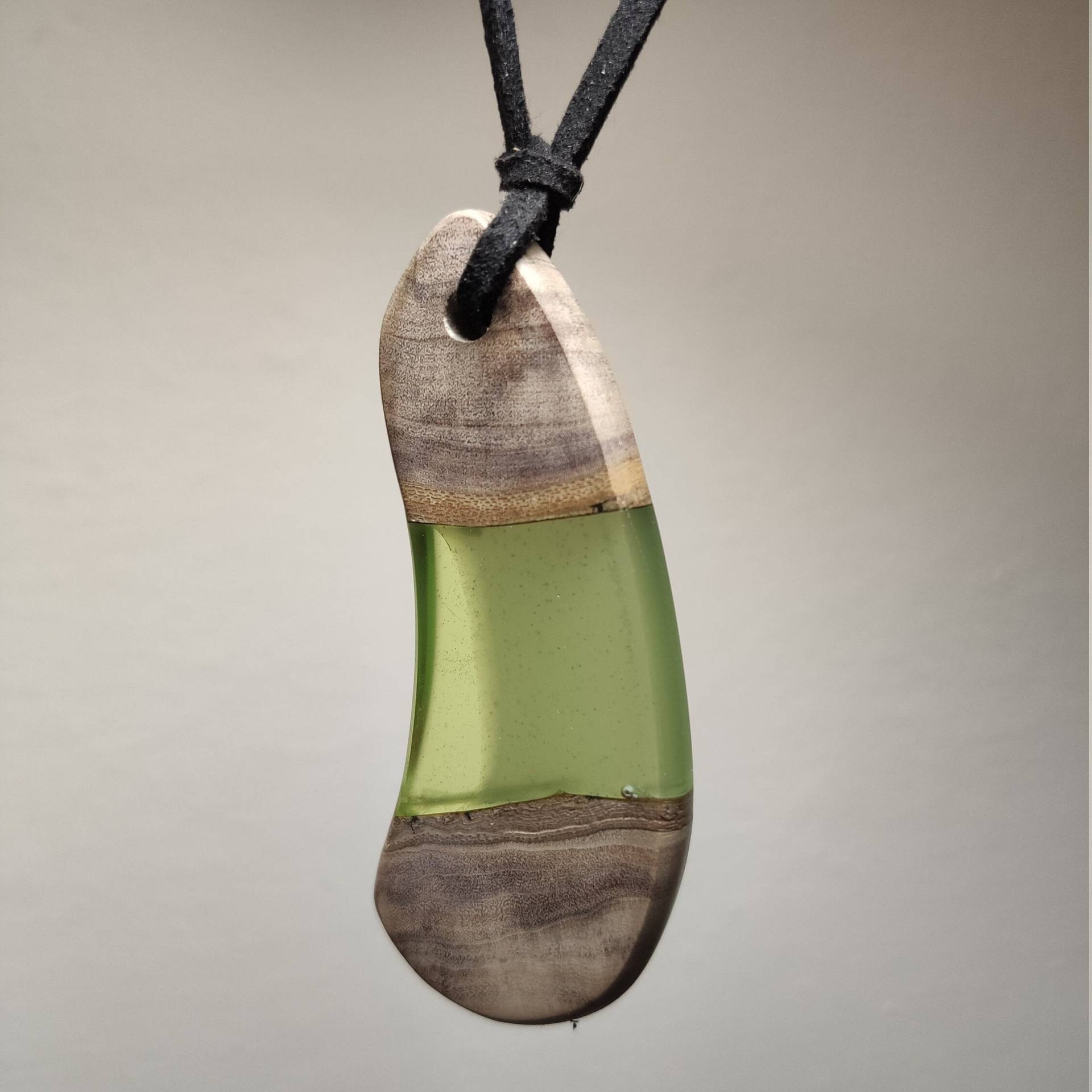 Anpassbare Holz- Und Harzanhänger - Harz & Holz Anhänger Anpassbare Holz- Und Harzanhänger - Harz & Holz Anhänger von GommaLaccaDesign