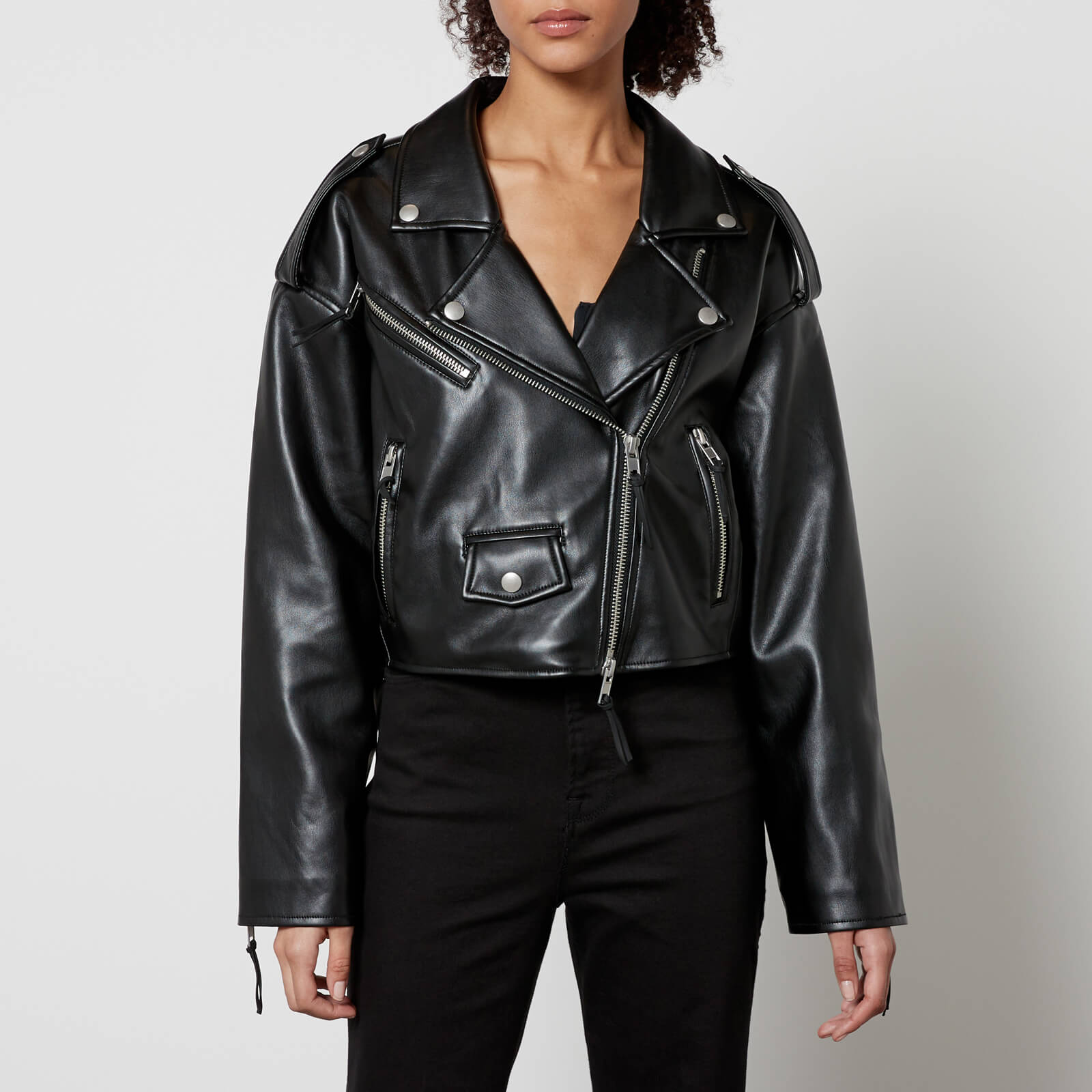 Good American Crop Moto Cropped Faux Leather Jacket - S/M von Good American