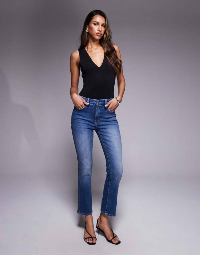 Good American - Gerade Jeans mit leichter Kompression-Blau von Good American