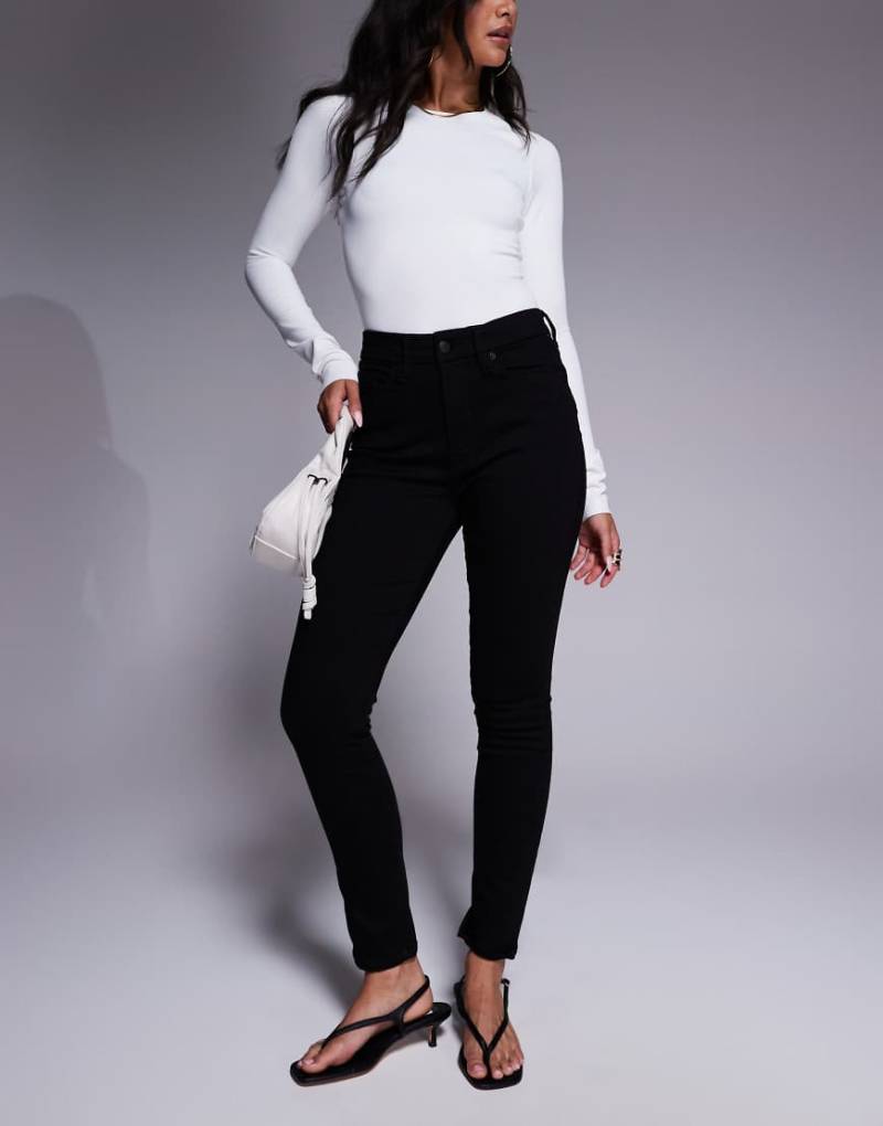 Good American - Good Legs - Enge Jeans in Schwarz von Good American