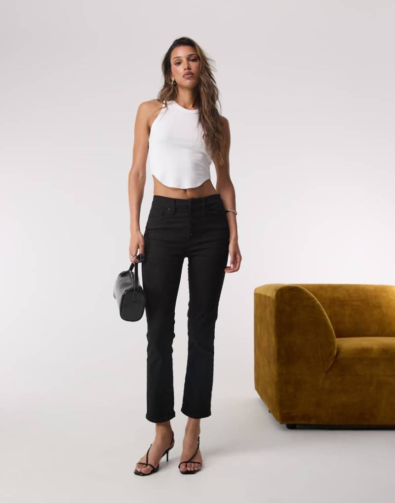 Good American - Good Legs - Gerade Jeans in Schwarz von Good American