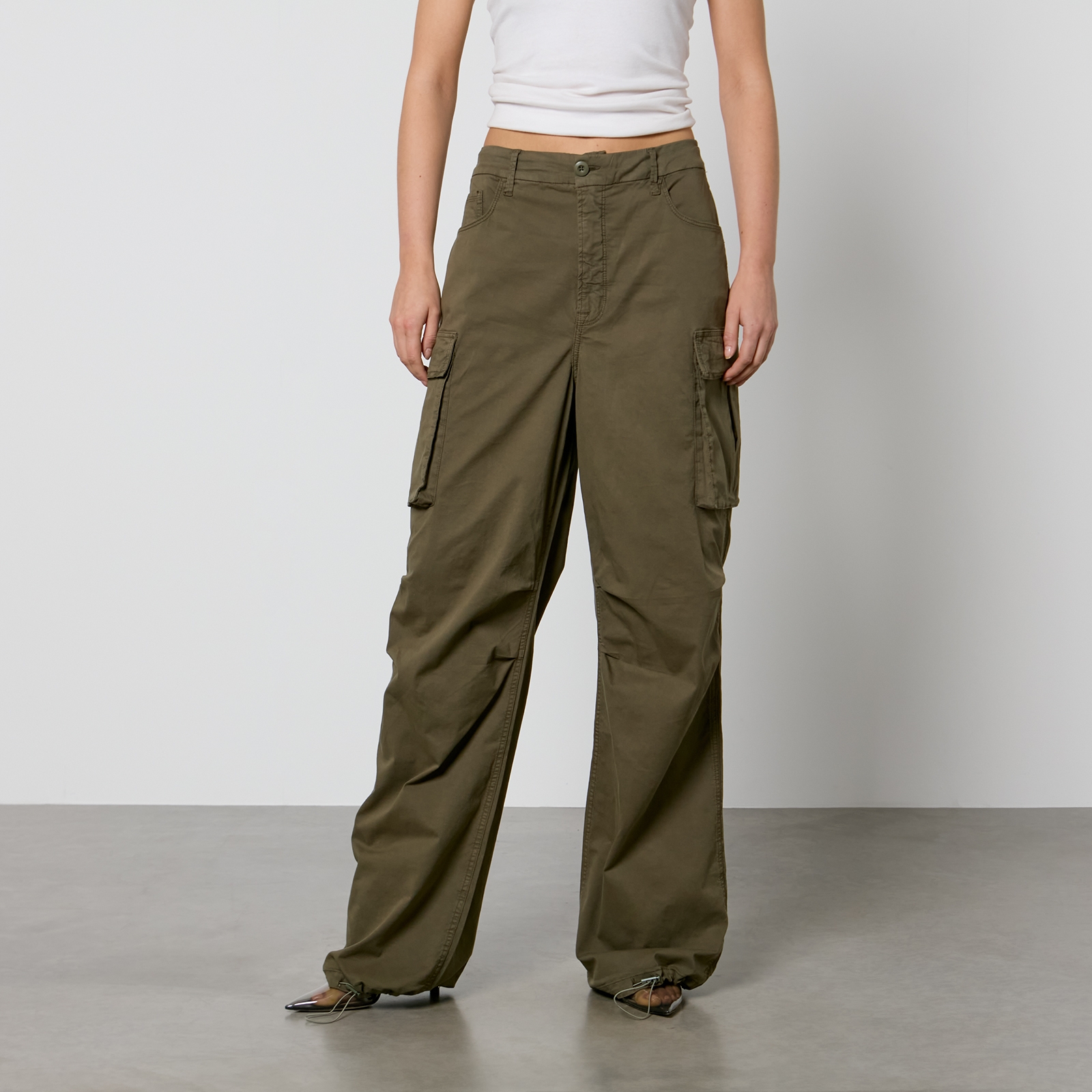 Good American Baggy Cotton-Blend Canvas Cargo Trousers - US 10/UK 14 von Good American