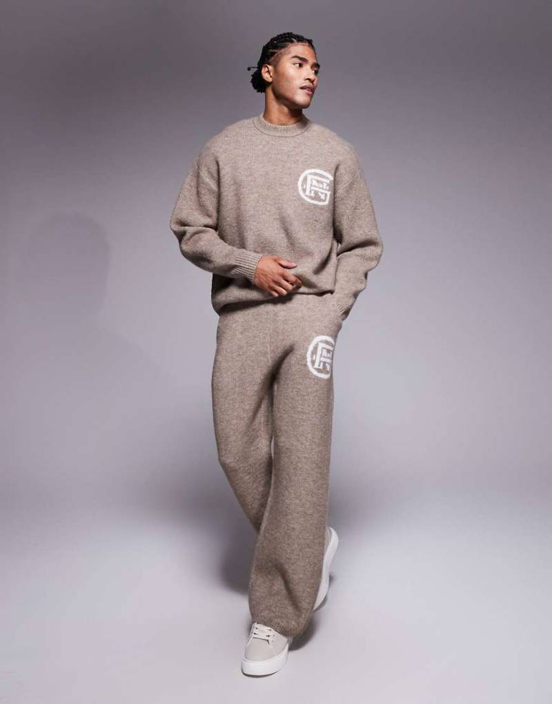 Good For Nothing - Gestrickte Jogginghose in Beige mit geradem Bein und Emblem-Aufdruck-Neutral von Good For Nothing