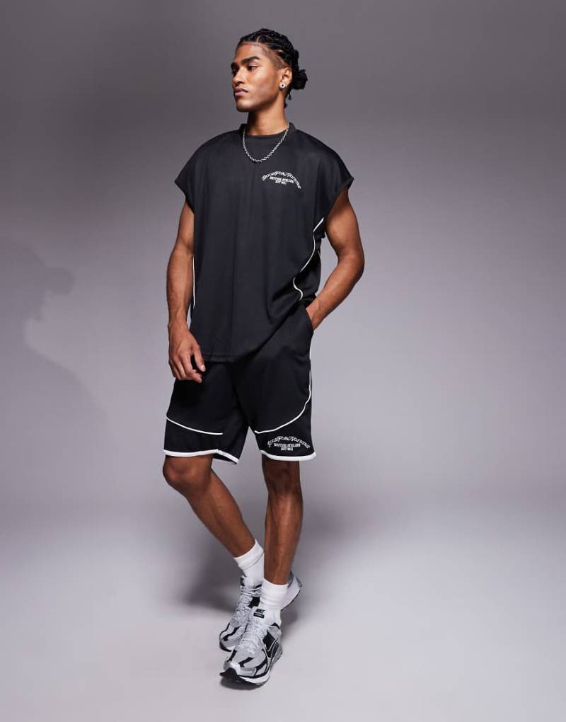 Good For Nothing - Shorts aus Netzstoff in Schwarz mit beiger Paspelierung, Kombiteil von Good For Nothing