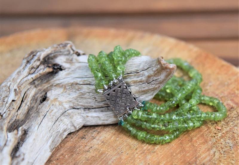 3 Strang Peridot Armband von GoodKarmaJewelrySD