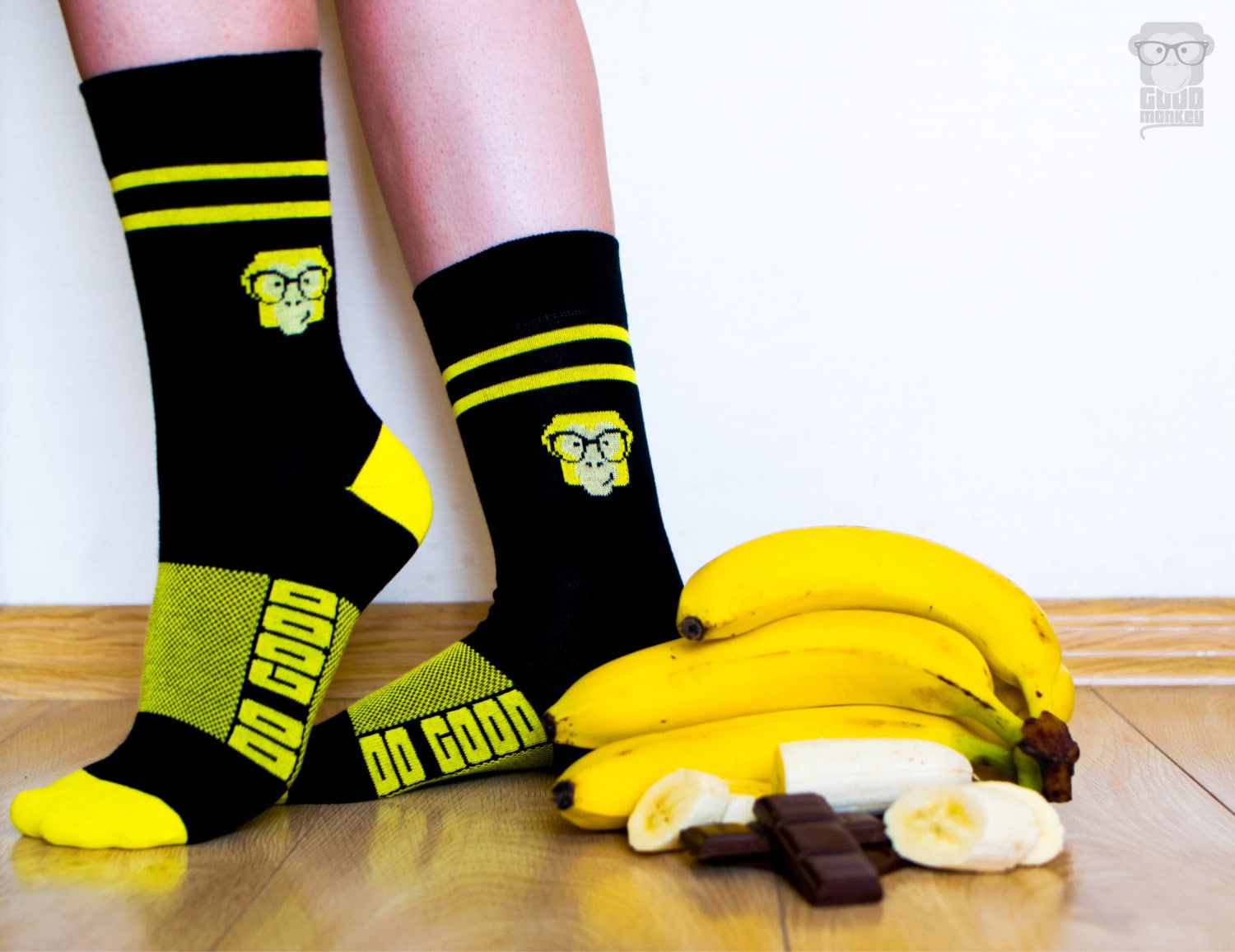 Schwarz Und Gelb Socken | Bunte Coole Unisex Geschenk Sport-Sportsocken Black Friday Läuft Bekleidung von GoodMonkeyShop