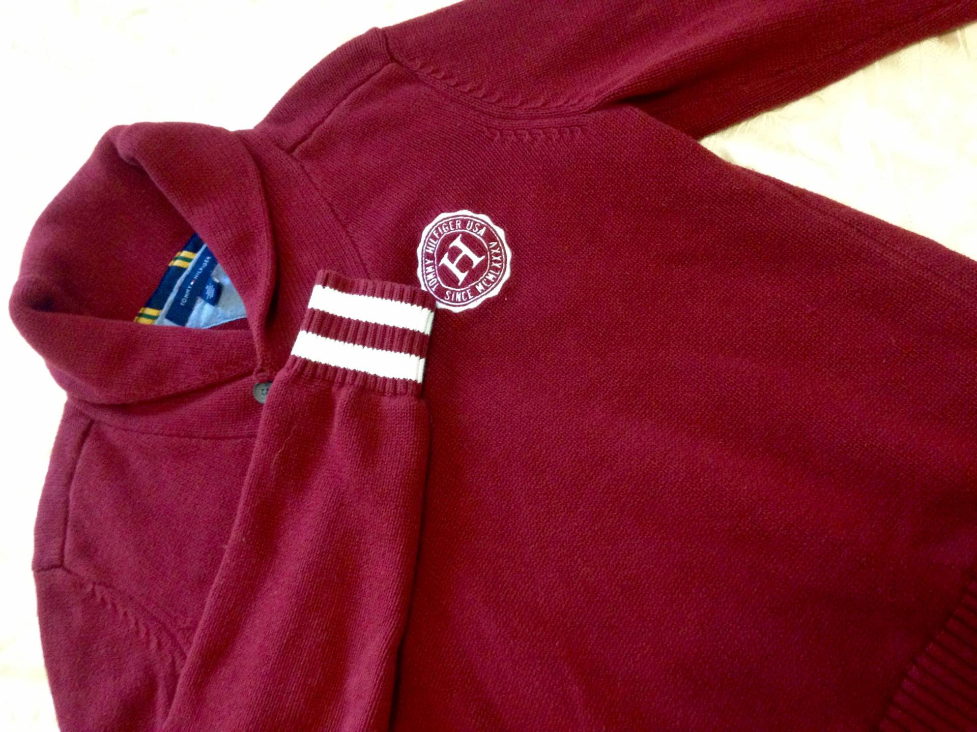 Tommy Hilfiger Schal-Kragen Pullover Tommy Hilfiger Schal-Kragen Pullover von GoodTasteClothing