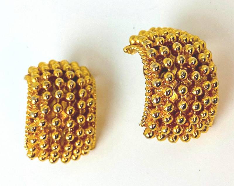 80S Vergoldete Cluster Oversized Ohrclips von GoodThingsVintage