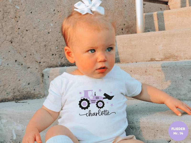 Baby T-Shirt Oder Body Mit Traktor Und Sternen I Personalisiert Namen Geschenk Geburtstagsgeschenk Junge Mädchen von GoodbyeSocks