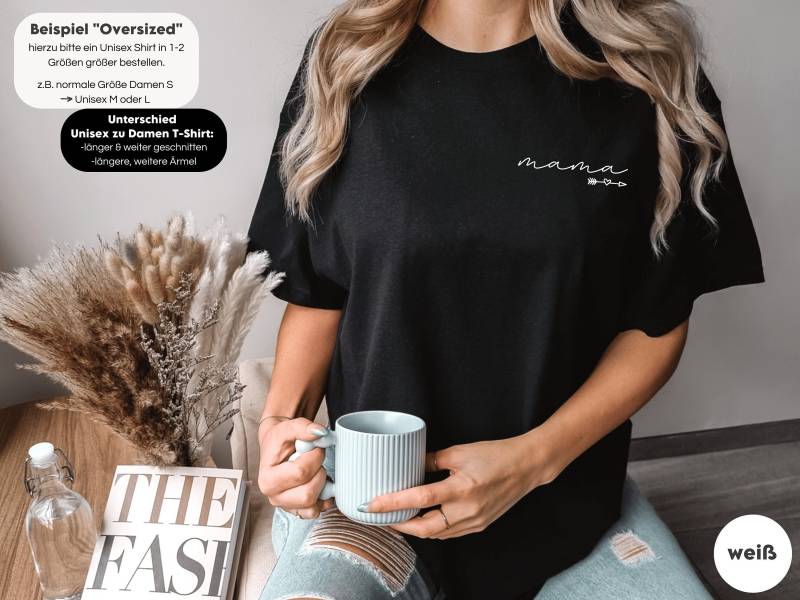 Mama T-Shirt Schwarz Mit Pfeil & Herz I Geschenk Muttertag/Geburtstag Zu Mutter Kind Outfit Kombinierbar Auch Als Oversize Tshirt von GoodbyeSocks