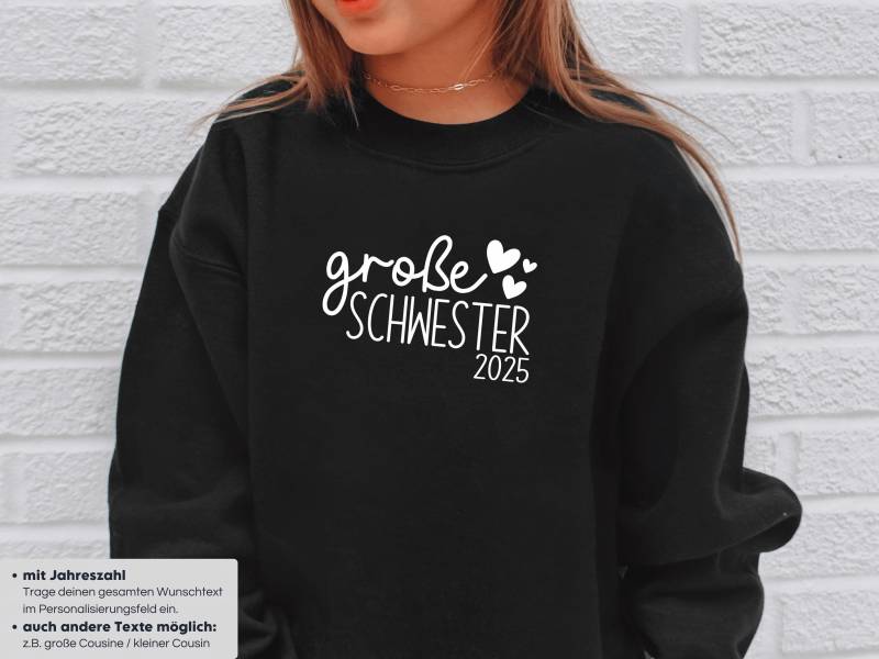 Pullover "Große Schwester 2025" Oder Wunschtext, Personalisierbar I 5 Sweatshirt Farben Geschenk Große Verkündung 2. Kind von GoodbyeSocks