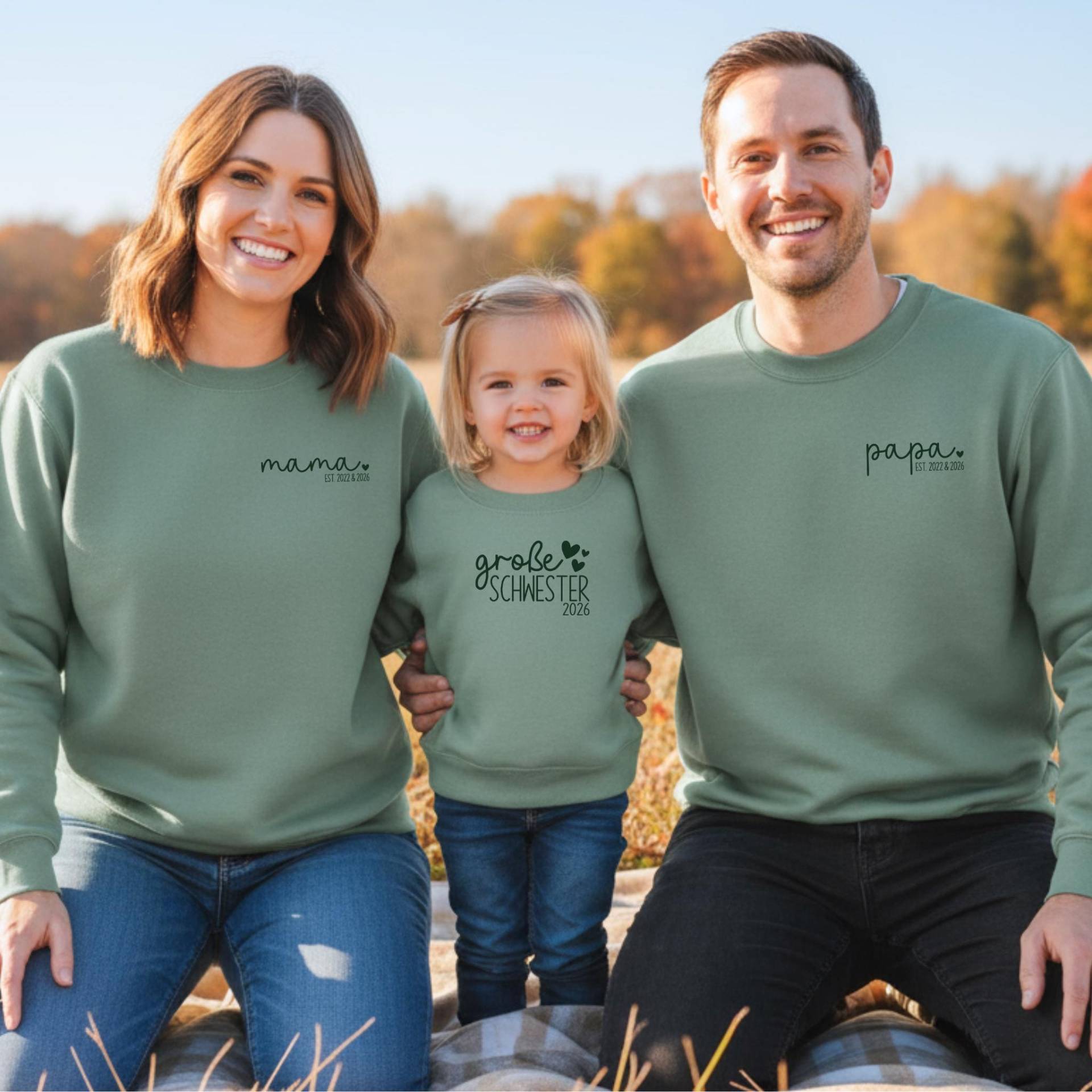 Pullover Mit Herzen/sternen Und Wunschtext, Z.b. "Mama Est. 2026"/"Papa" "Große Schwester I 4 Farben Schwangerschaftsverkündung Pullover Mit Herzen/sternen Und Wunschtext, Z.b. "Mama Est. 2026"/"Papa" "Große Schwester I 4 Farben Schwangerschaftsverkündung von GoodbyeSocks