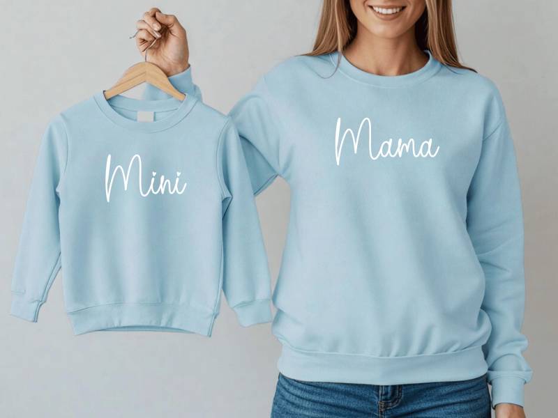 Pullover Mit Wunschtext Z.b. "Mama"/"Papa" "Mini" I Personalisierbar Zu Mama Kind Partnerlook Kombinierbar Muttertag Geschenk von GoodbyeSocks