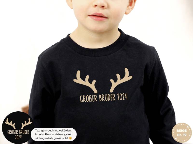 Weihnachts Pullover "Großer Bruder 2024" Oder Wunschtext I Rentier Geweih Hörner Schwangerschaftsverkündung 2. Kind Sweatshirt Pulli von GoodbyeSocks