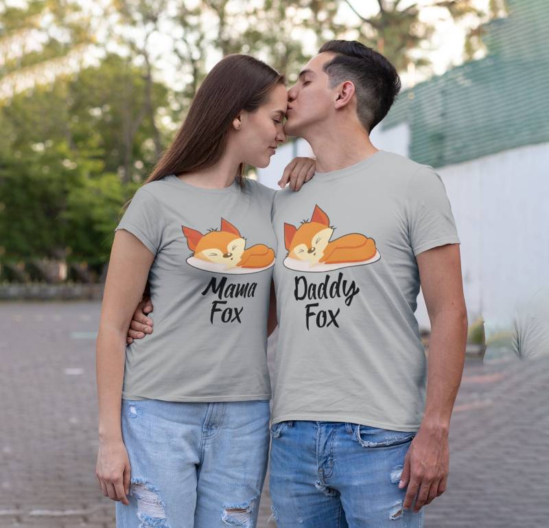 Fuchs Mama Papa Eltern Pärchen Freund Freundin Familie Passendes Tier Geschenk T-Shirts von GOODDSZEEI