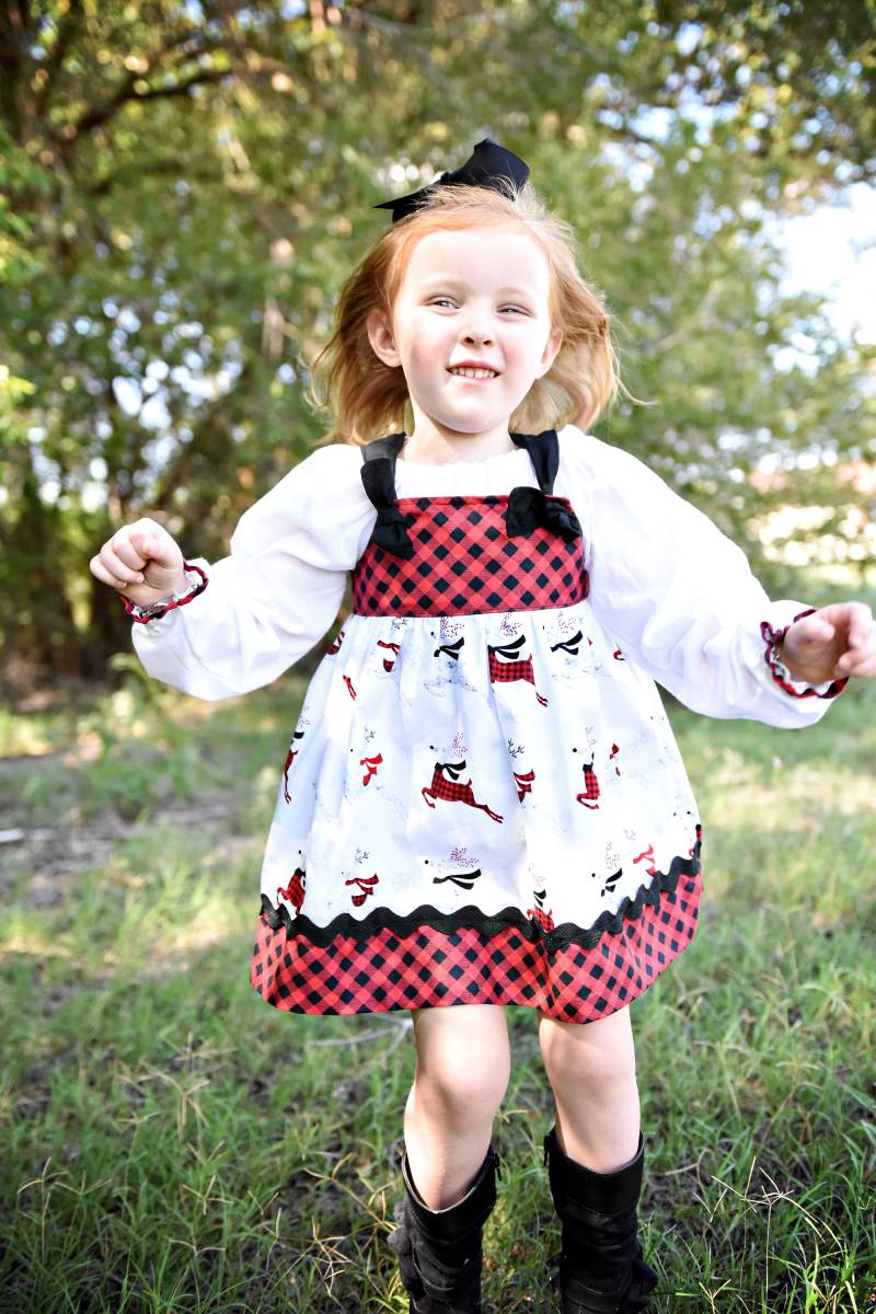 Büffel Kariertes Weihnachten Rentierkleid Outfit Rot Und Schwarz Kariertes Weihnachts von GooseGooseDuckDesign