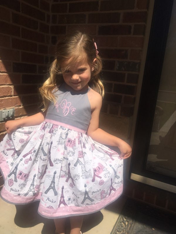 Mädchen Geburtstag Party Outfit Paris Kleid Glitzer von GooseGooseDuckDesign