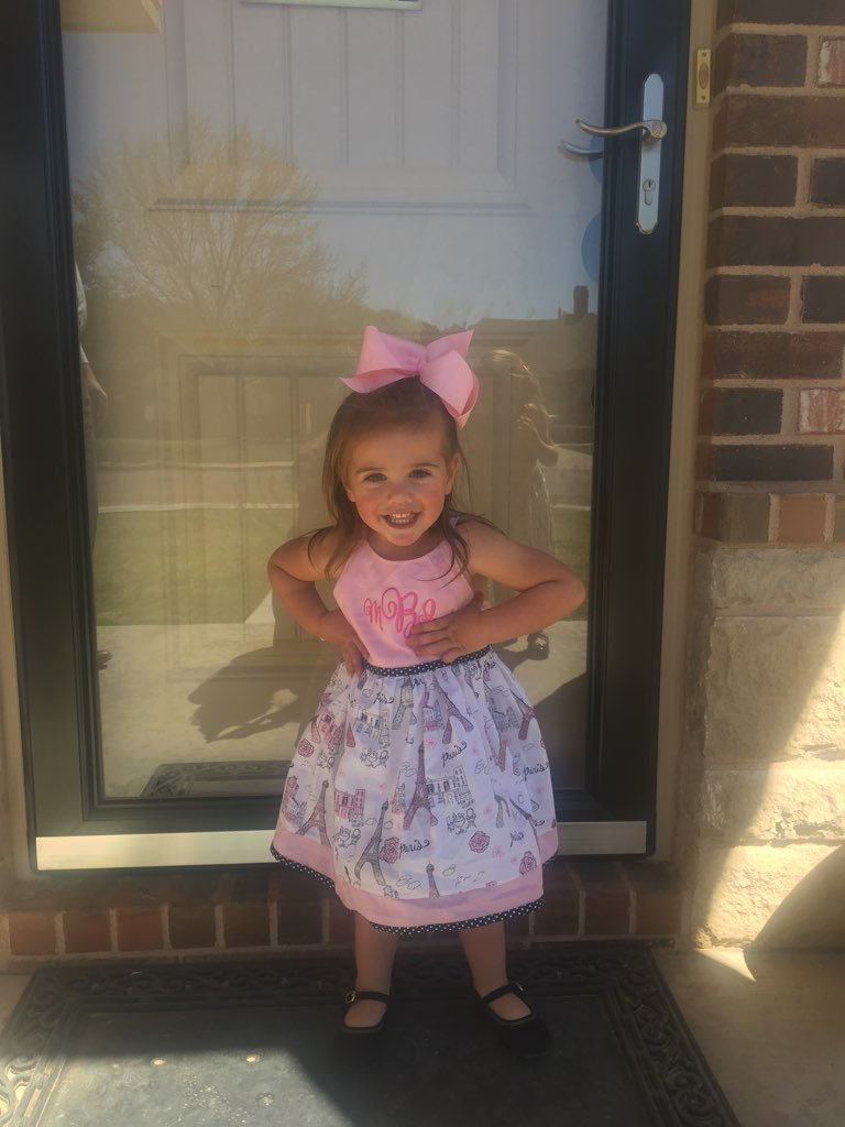 Mädchen Geburtstag Party Outfit Paris Kleid Party-Kleid Funkeln Girls von GooseGooseDuckDesign