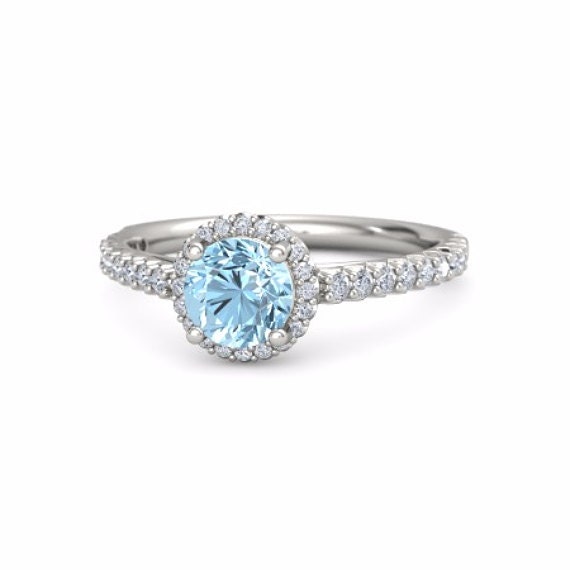 Handgemachte Aquamarin Verlobungsring Diamant Halo 14K White Gold Natürliche Aqua Gold Ring, Verlobungsring, Diamant-Ring von GopalsJewelry