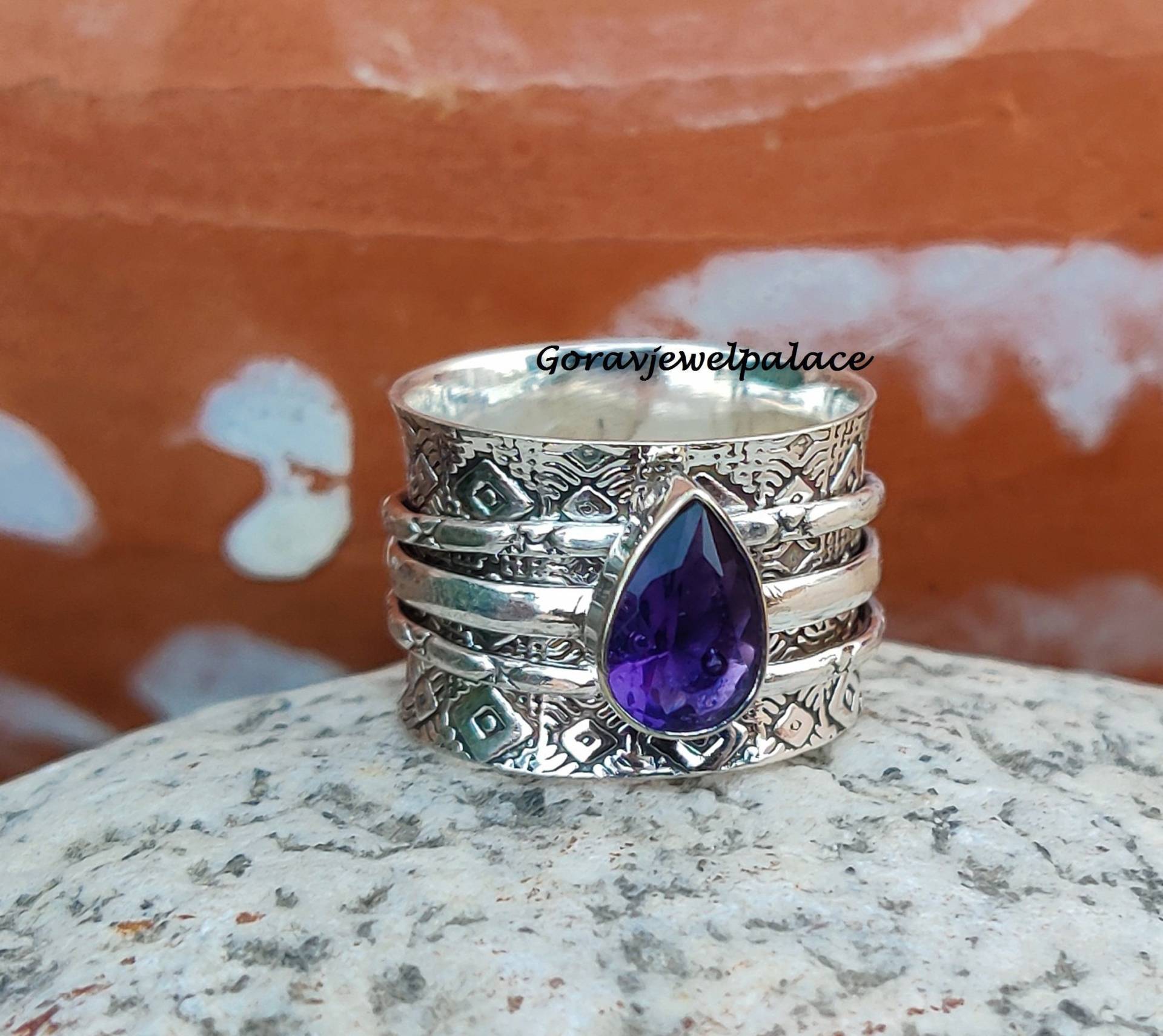 Amethyst Ring, 925 Sterling Silber Handgemachter Spinner Birne Edelstein Frauen Schmuck, Lila Stein, Meditation Geschenk Ring von Goravjewelpalace