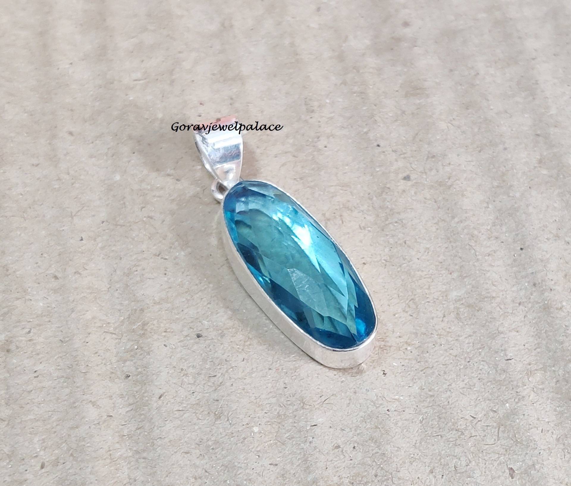 Blautopas Quarz Anhänger, 925 Sterling Silber Schmuck, Handgemachter Halskette Für Frauen, Geschenk Liebe Und Frau, Big Stone Penadnt von Goravjewelpalace