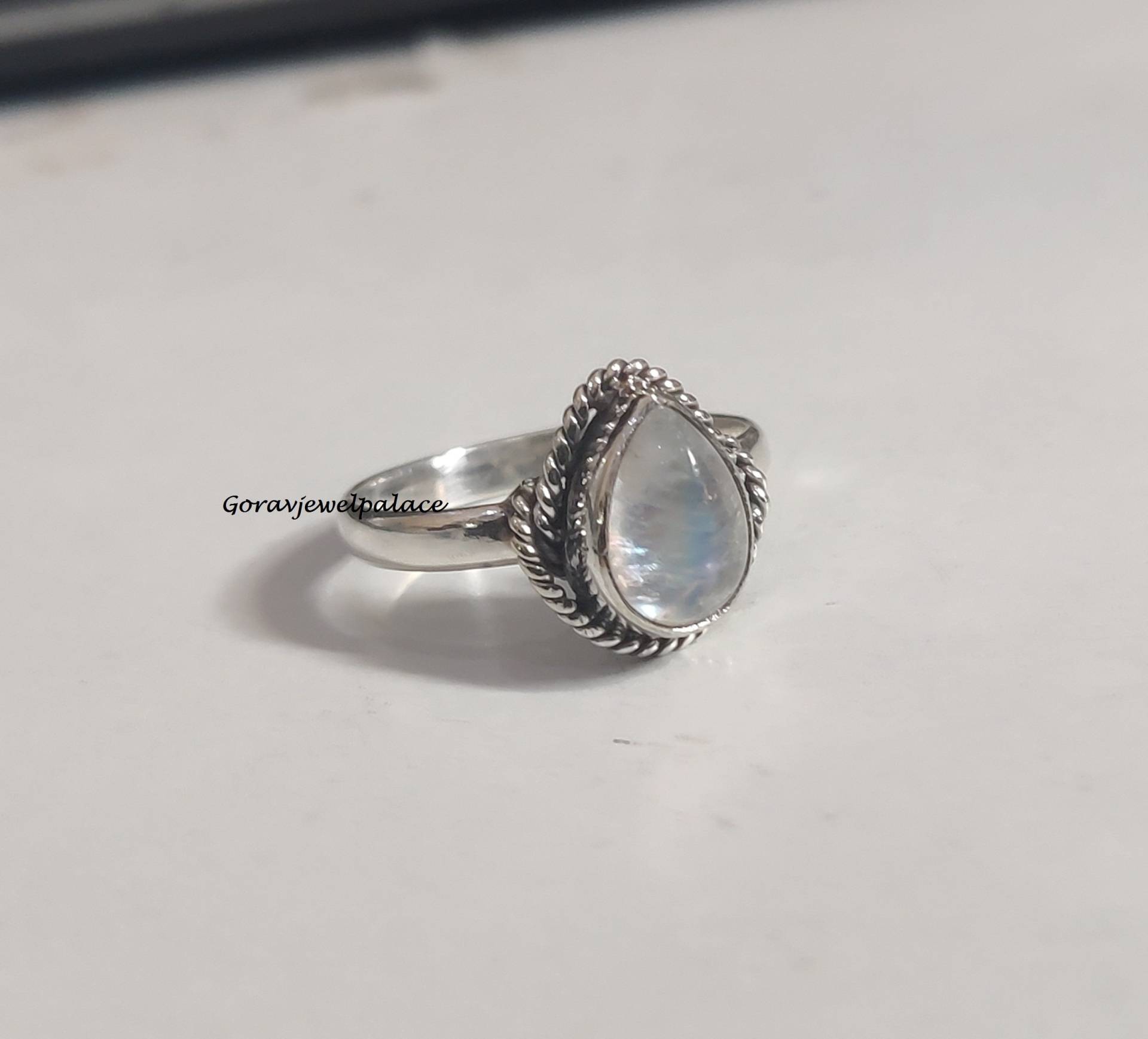 Mondstein Ring, 925 Sterling Silber Ring, Bandring, Edelstein Frauen Schmuck, Designer Geschenk Für Sie von Goravjewelpalace