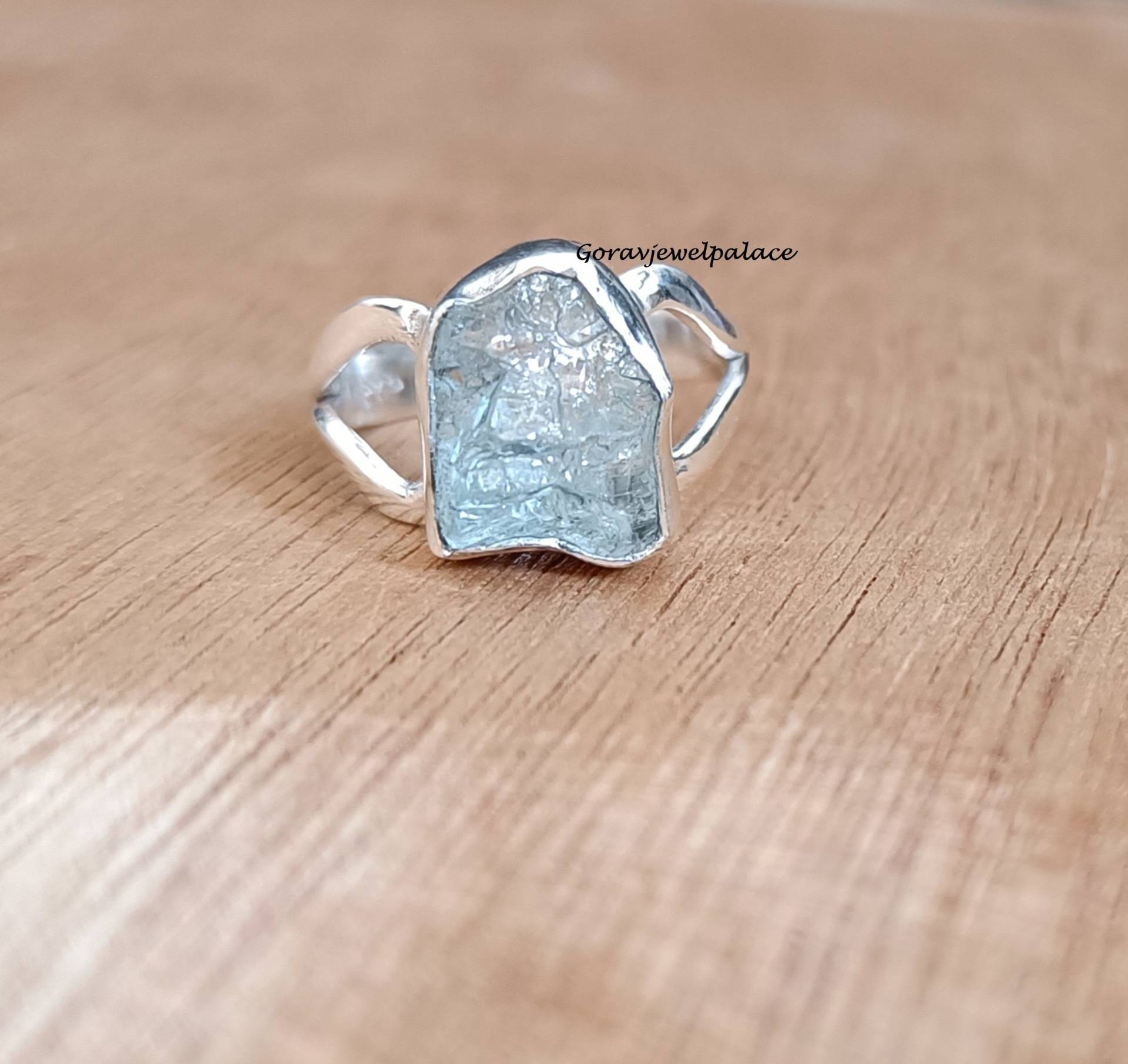 Roher Aquamarin-Ring, 925 Sterling Silber Ring, Bandring, Handgefertigter Rohschmuck, Ehering, Aquamarin-Schmuck, Event-Geschenkring von Goravjewelpalace