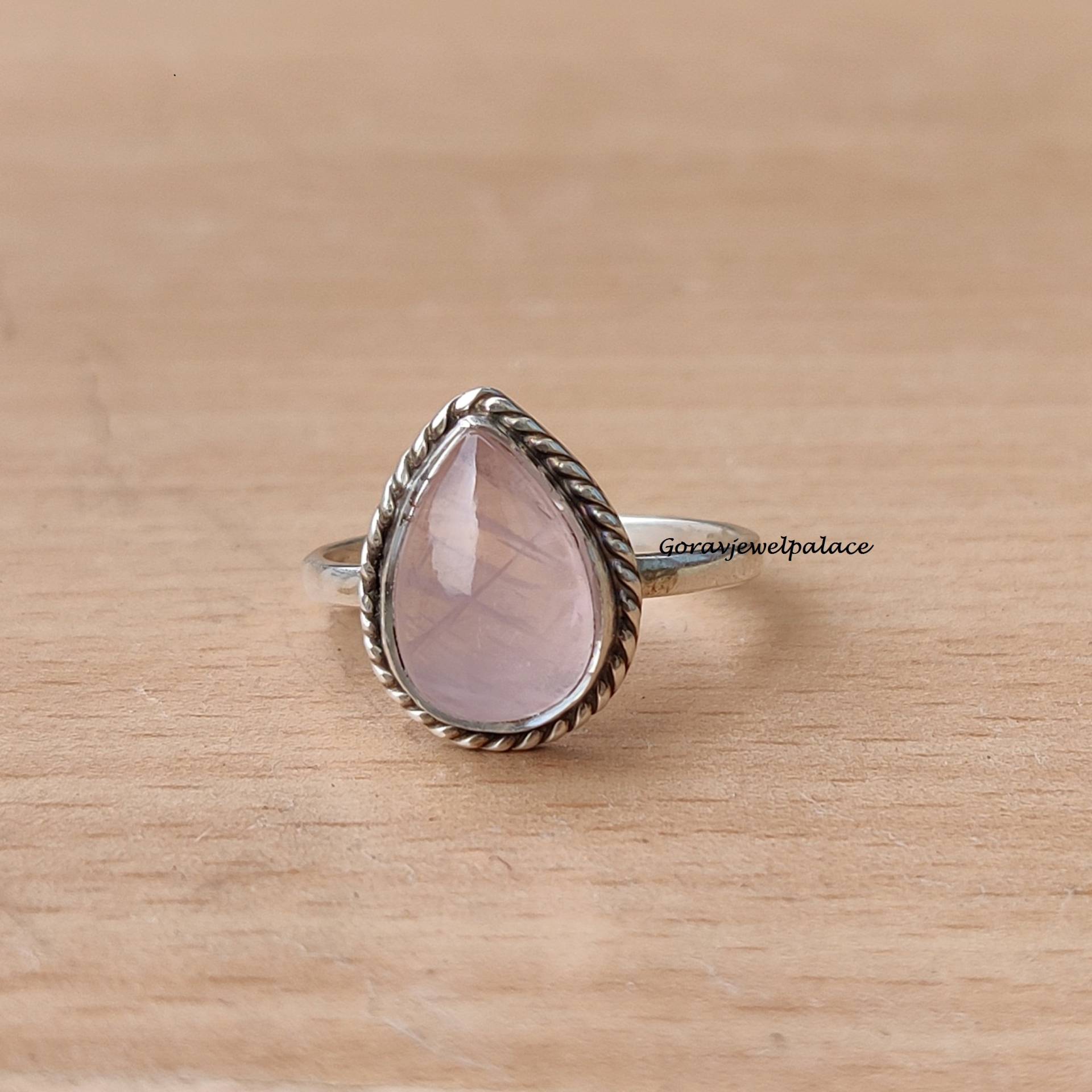 Rosenquarz Ring, 925 Sterling Silber Handgemachter Bandring, Mini Boho Frauen Schmuck, Geschenk Für Sie von Goravjewelpalace