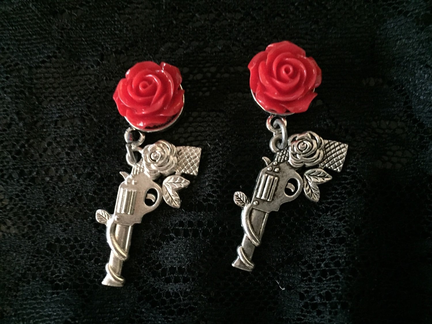 Silberne Pistole Mit Rosengmesanna Silberne Pistole Mit Rosengmesanna von GorgeousInGauges
