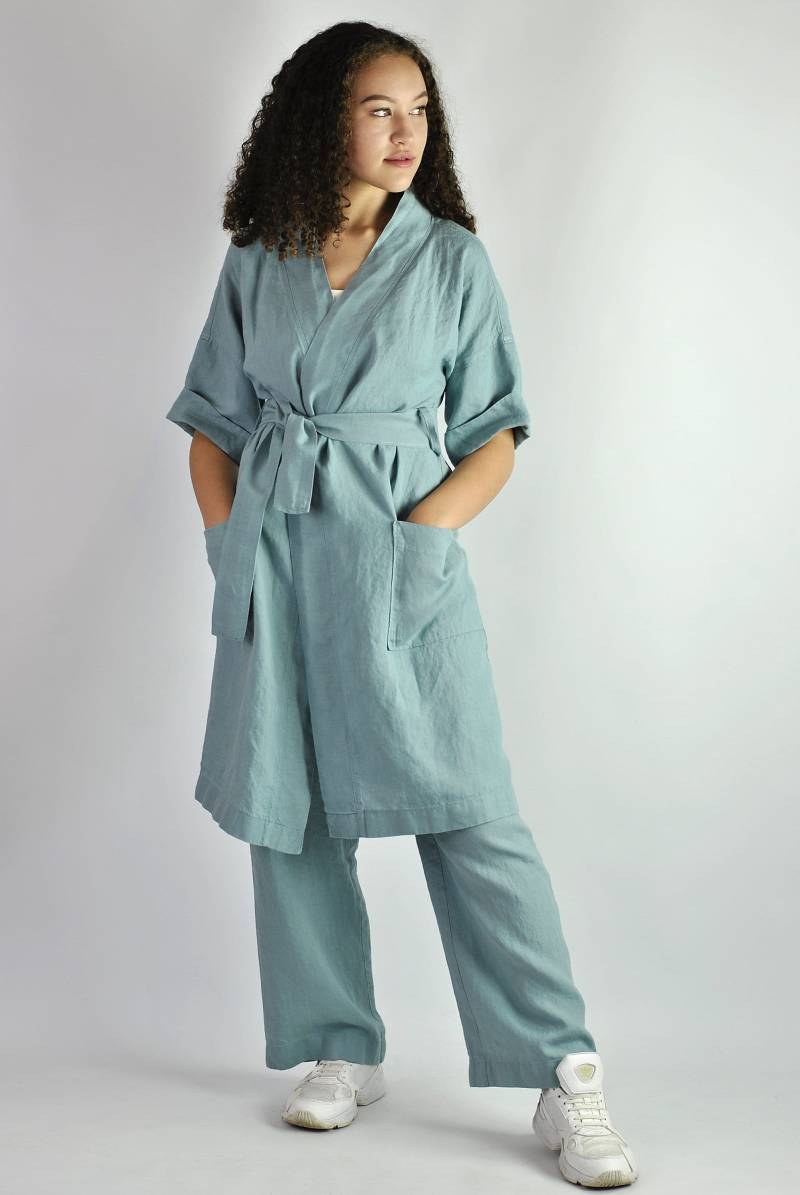 Türkises Kimonokleid Aus Reinem Leinen, Leinengewand, Sommerbürokimonokleid, Leinenkleid Mit Gürtel, Spa-Robe-Shirt Nr. 81 von GoshYaga