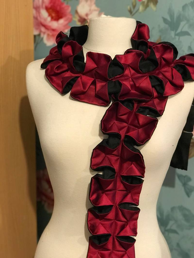 Damenmode, Schal Grau, Original Schal, Zubehör Für Sie, Einzigartige Handgemachte, Besonderes Geschenk, Frühling/Sommer, Erstaunliche Grau/Weißen von GoshaCreations